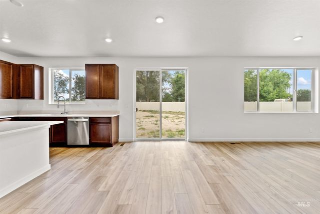 4349 E Briscoe Dr, Nampa, ID 83686