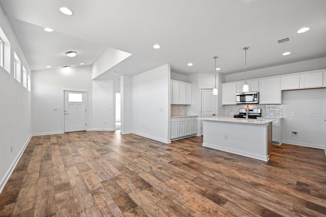 513 A Burlington DR A, Buda, TX 78610