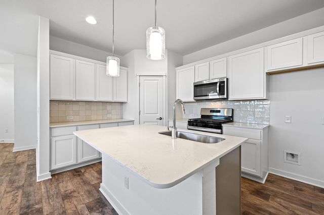 513 A Burlington DR A, Buda, TX 78610