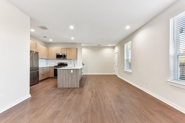 17012 Marsh Wren Pass DR 1104C, Pflugerville, TX 78660