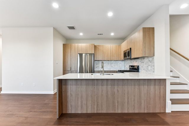 17012 Marsh Wren Pass DR 1104C, Pflugerville, TX 78660