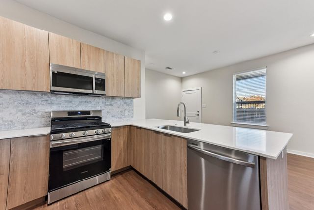 17012 Marsh Wren Pass DR 1104C, Pflugerville, TX 78660