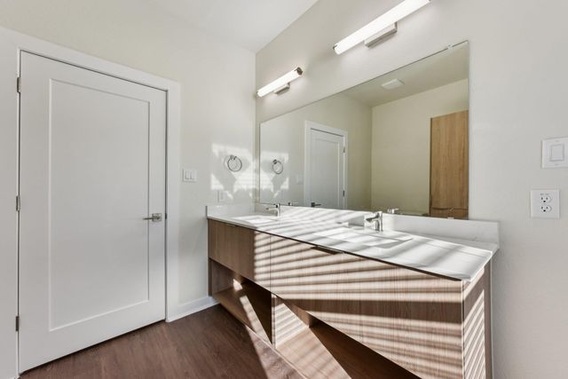 17012 Marsh Wren Pass DR 1104C, Pflugerville, TX 78660