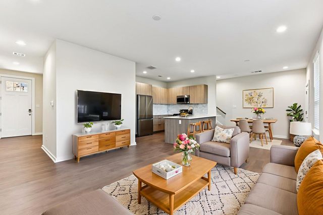 17012 Marsh Wren Pass DR 1104C, Pflugerville, TX 78660