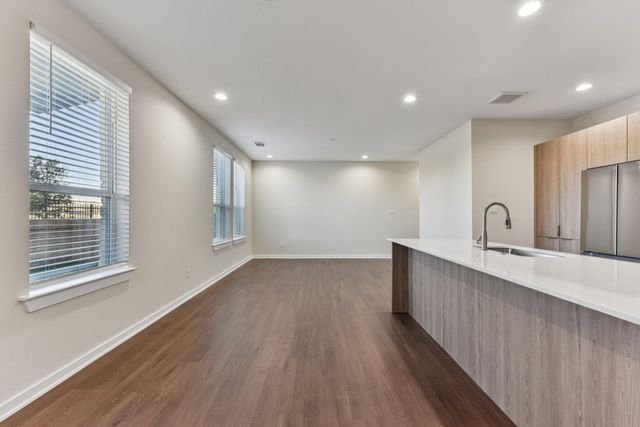 17012 Marsh Wren Pass DR 1104C, Pflugerville, TX 78660