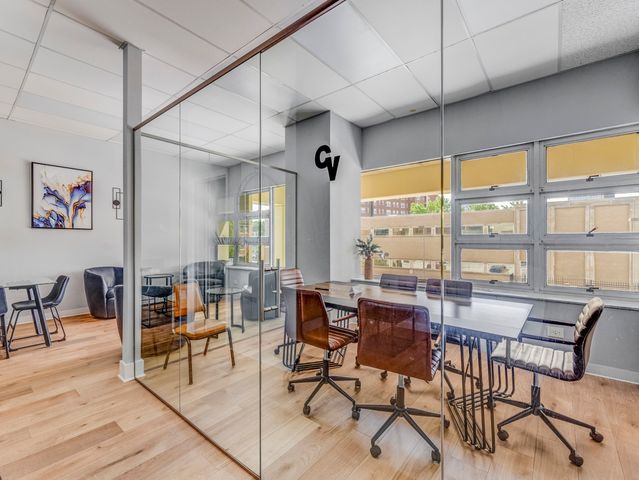 5201 S CORNELL Avenue 27D, Chicago, IL 60615