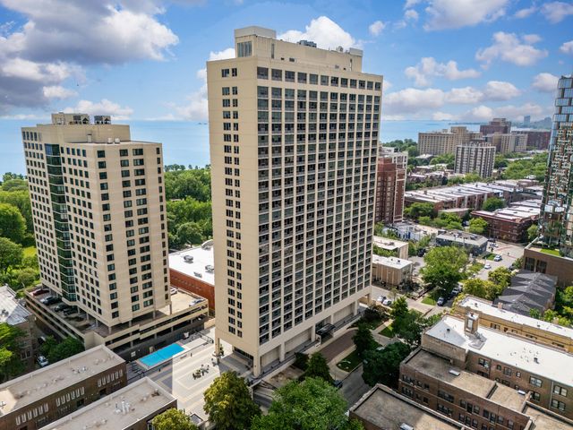 5201 S CORNELL Avenue 27D, Chicago, IL 60615