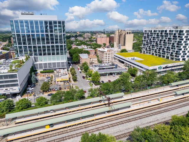 5201 S CORNELL Avenue 27D, Chicago, IL 60615