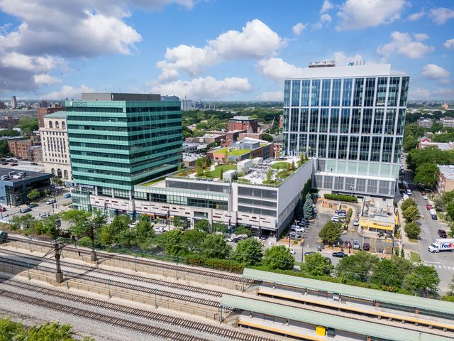 5201 S CORNELL Avenue 27D, Chicago, IL 60615