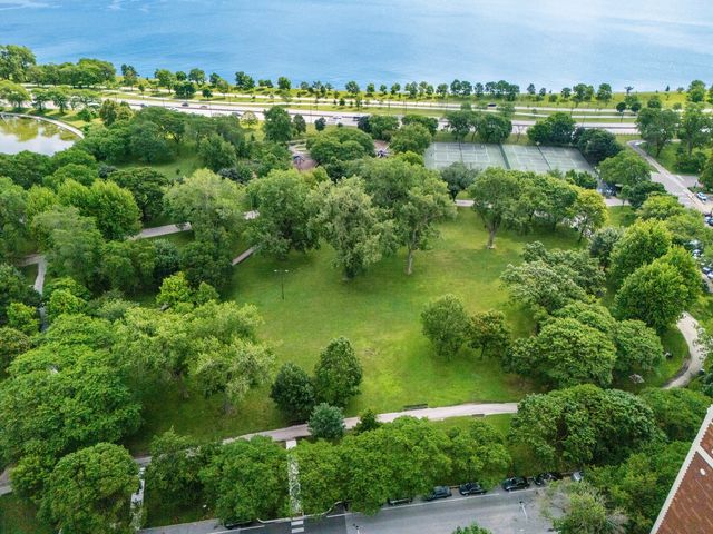 5201 S CORNELL Avenue 27D, Chicago, IL 60615