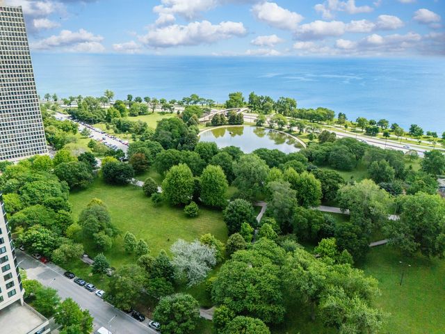 5201 S CORNELL Avenue 27D, Chicago, IL 60615