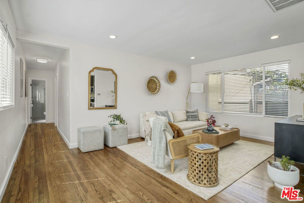 2402 Ocean Park Blvd 1, Santa Monica, CA 90405