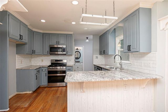 482 Broadstone Way NW, Acworth, GA 30101