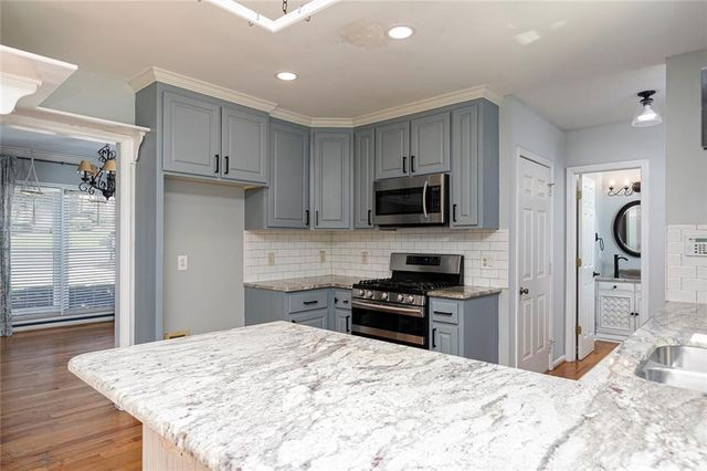 482 Broadstone Way NW, Acworth, GA 30101
