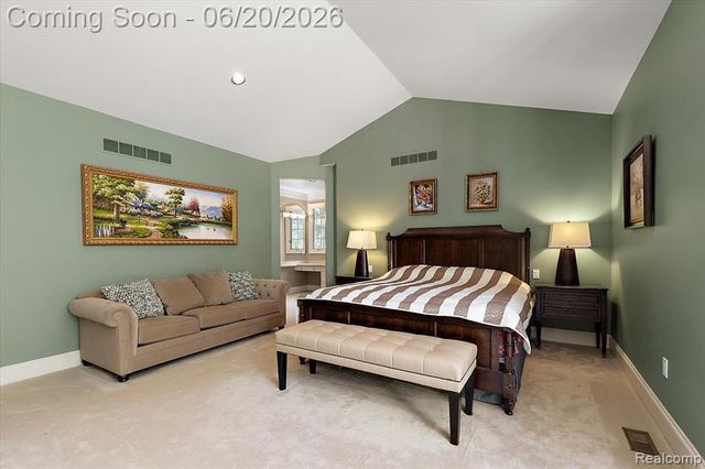 5022 Lone Pine Lane, Bloomfield Hills, MI 48302