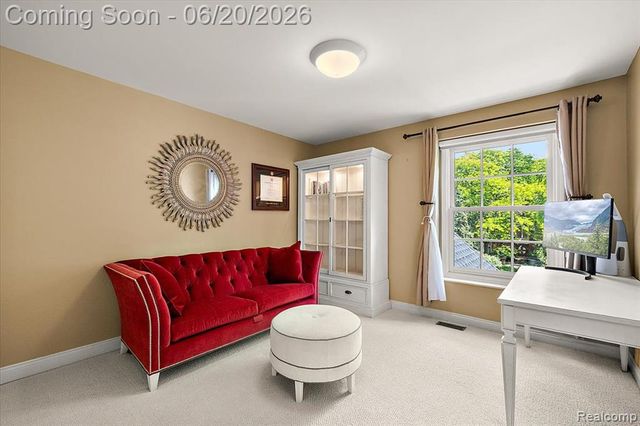 5022 Lone Pine Lane, Bloomfield Hills, MI 48302