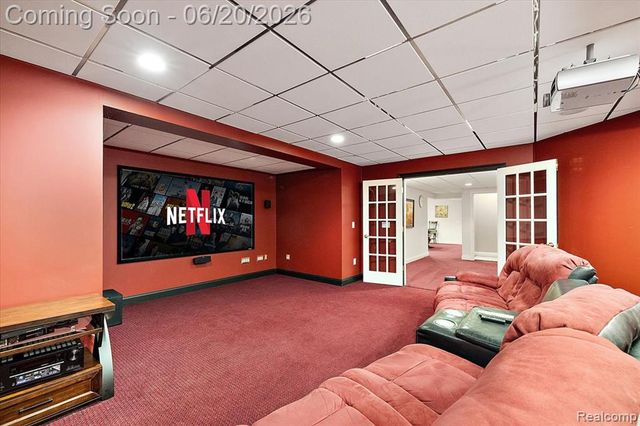 5022 Lone Pine Lane, Bloomfield Hills, MI 48302
