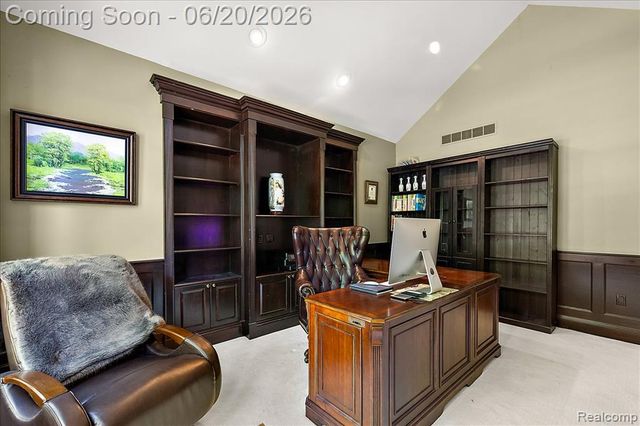 5022 Lone Pine Lane, Bloomfield Hills, MI 48302