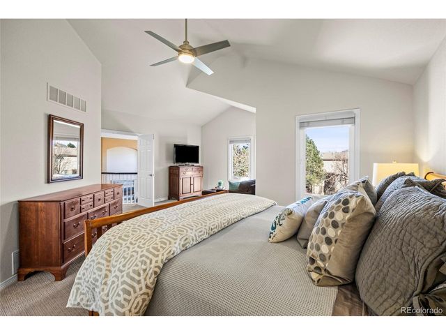 8555 Green Island Cir, Lone Tree, CO 80124