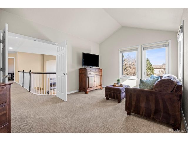 8555 Green Island Cir, Lone Tree, CO 80124