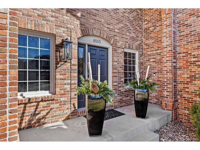 8555 Green Island Cir, Lone Tree, CO 80124