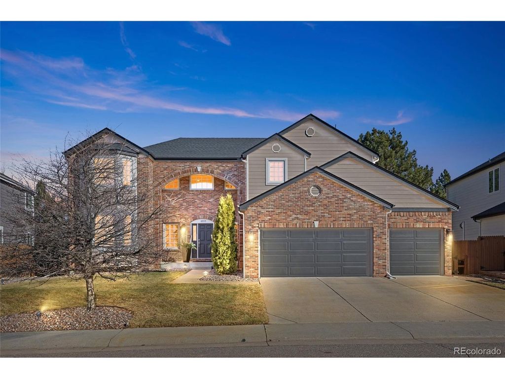 8555 Green Island Cir, Lone Tree, CO 80124