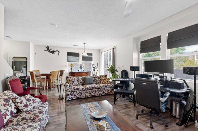 601 Menaul Boulevard NE UNIT 1404, Albuquerque, NM 87107