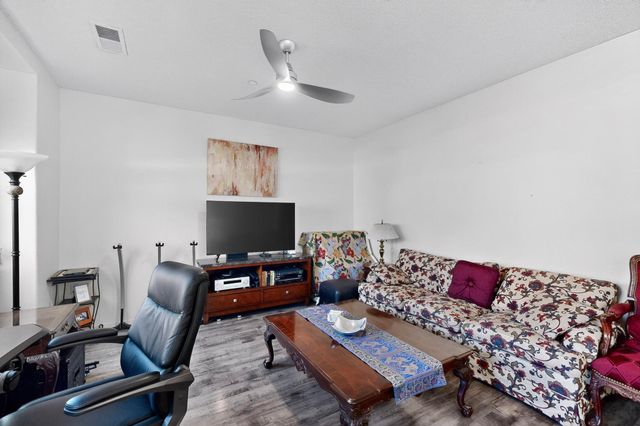 601 Menaul Boulevard NE UNIT 1404, Albuquerque, NM 87107