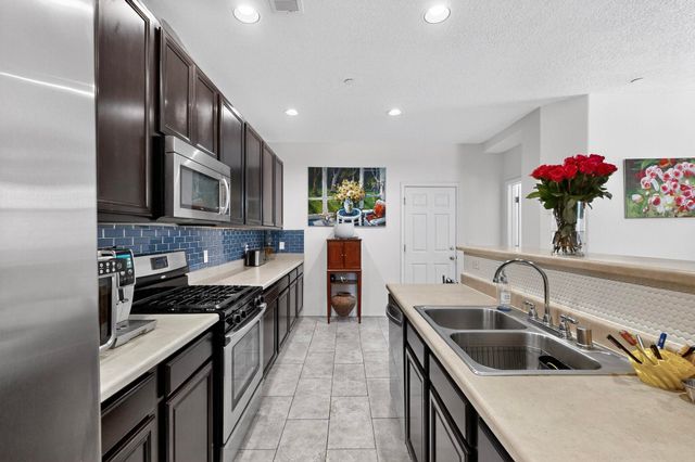 601 Menaul Boulevard NE UNIT 1404, Albuquerque, NM 87107