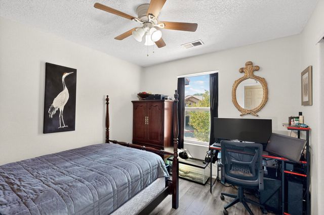 601 Menaul Boulevard NE UNIT 1404, Albuquerque, NM 87107