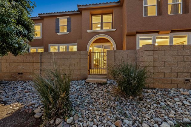 601 Menaul Boulevard NE UNIT 1404, Albuquerque, NM 87107