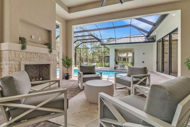 524 13th Street SW, Naples, FL 34117