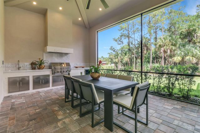 524 13th Street SW, Naples, FL 34117