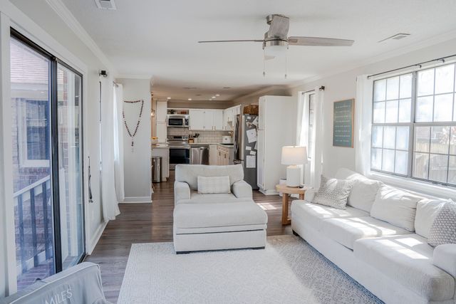 105 Cynthia Lane, Summerville, SC 29485