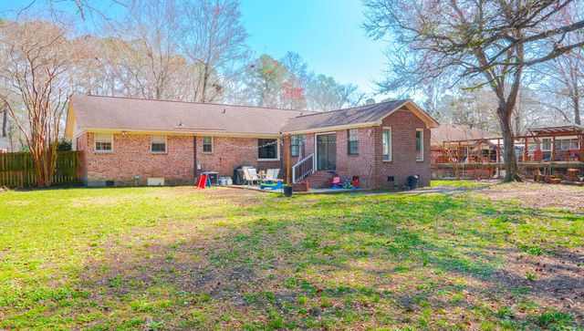 105 Cynthia Lane, Summerville, SC 29485