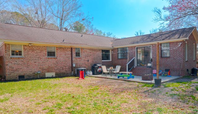 105 Cynthia Lane, Summerville, SC 29485