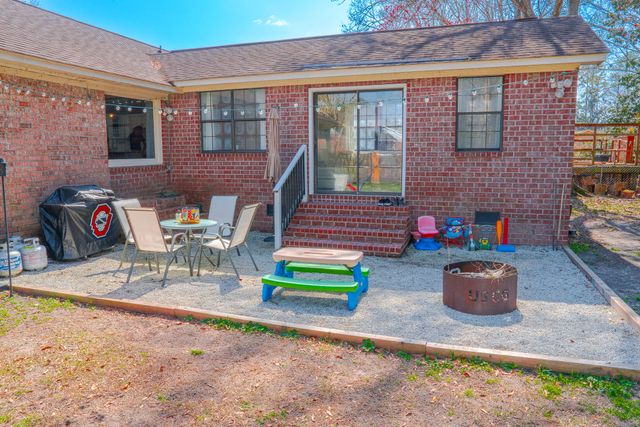 105 Cynthia Lane, Summerville, SC 29485