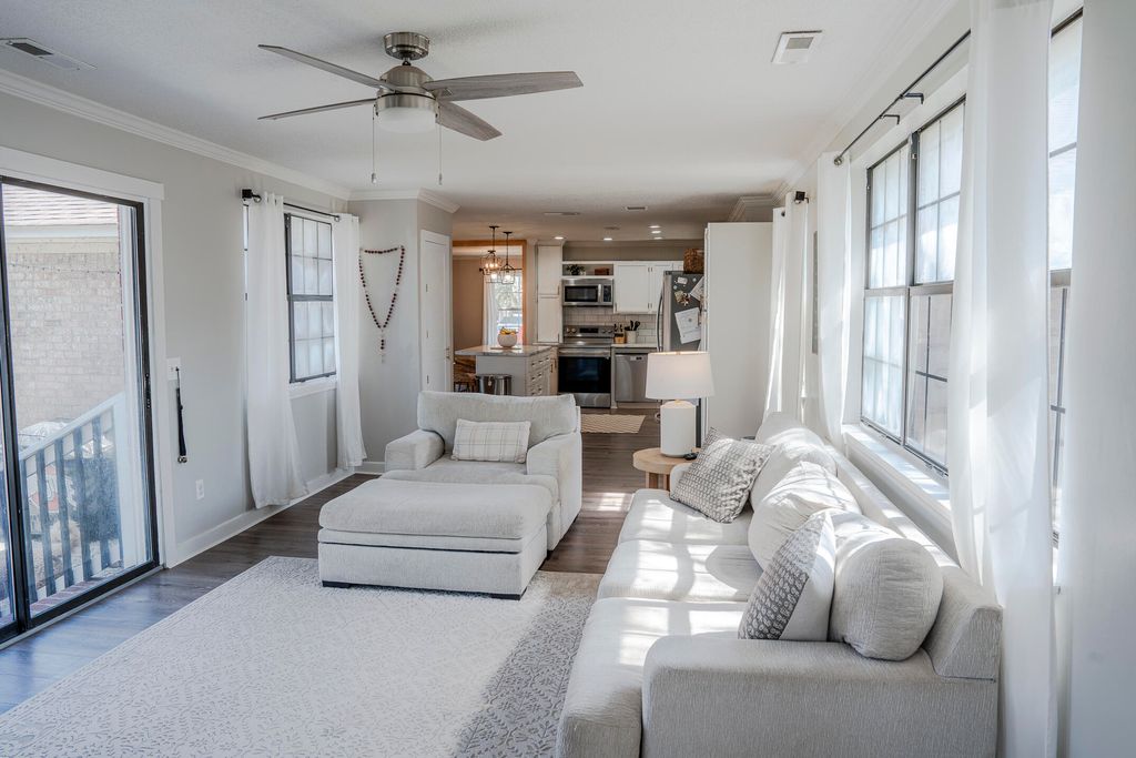 Image 23 of property listing at 105 Cynthia Lane, Summerville, SC 29485