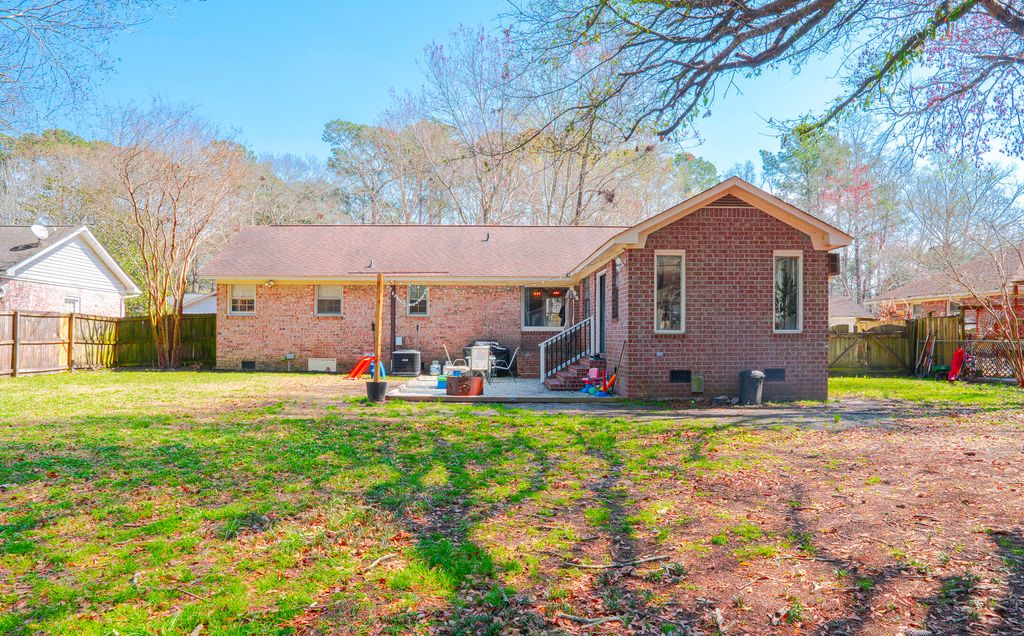 Image 44 of property listing at 105 Cynthia Lane, Summerville, SC 29485