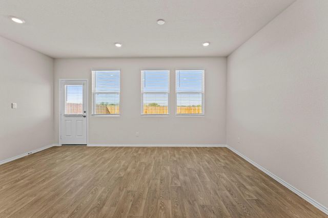 140 Kendall LN, Maxwell, TX 78656