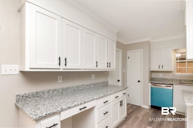 8045 Oak Hill Drive, Semmes, AL 36575