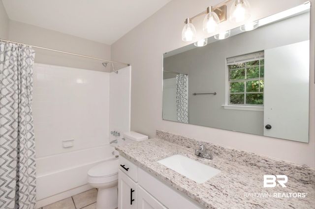 8045 Oak Hill Drive, Semmes, AL 36575