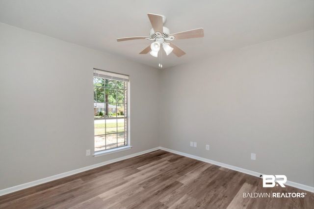 8045 Oak Hill Drive, Semmes, AL 36575