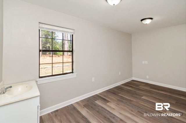 8045 Oak Hill Drive, Semmes, AL 36575