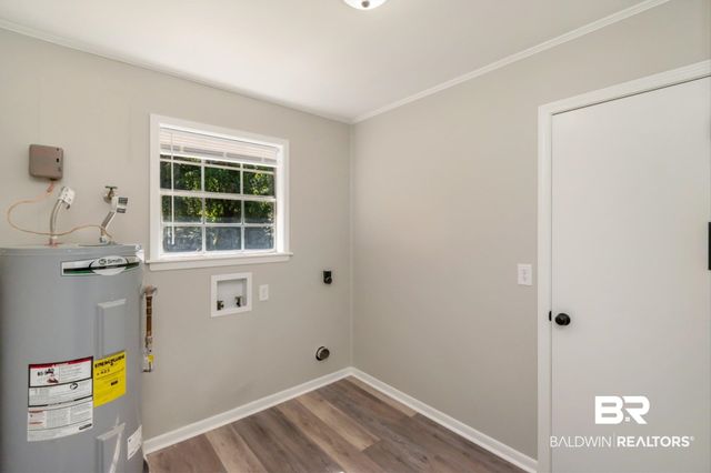 8045 Oak Hill Drive, Semmes, AL 36575