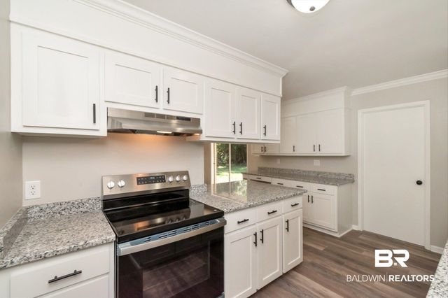 8045 Oak Hill Drive, Semmes, AL 36575