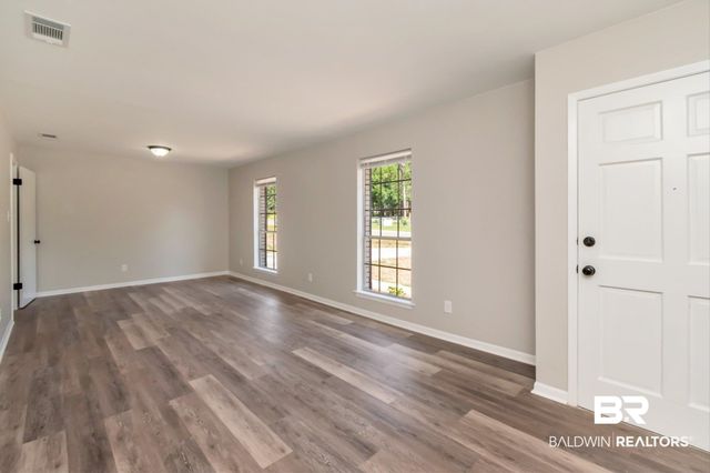 8045 Oak Hill Drive, Semmes, AL 36575