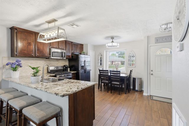 614 Branding Iron Lane, Houston, TX 77060