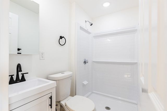 633 East 6th Street 1, Boston, MA 02127