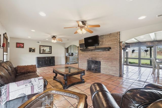 1331 Avenue O, Anson, TX 79501